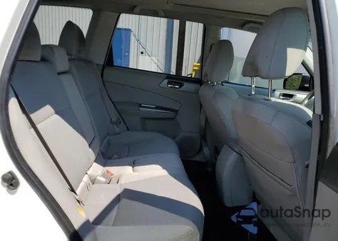 2012 Subaru Forester 2.5X Premium z USA, uszkodzony, nr VIN JF2SHADC3CG434227